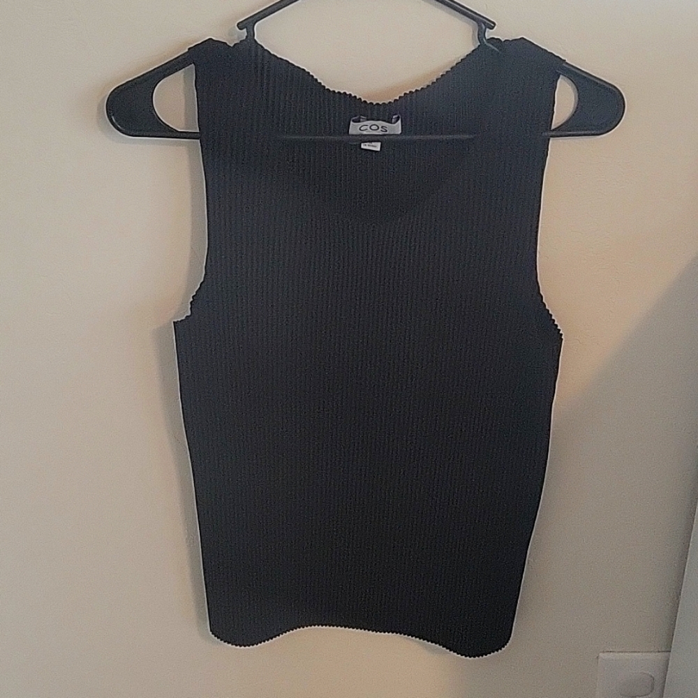 COS Top XS